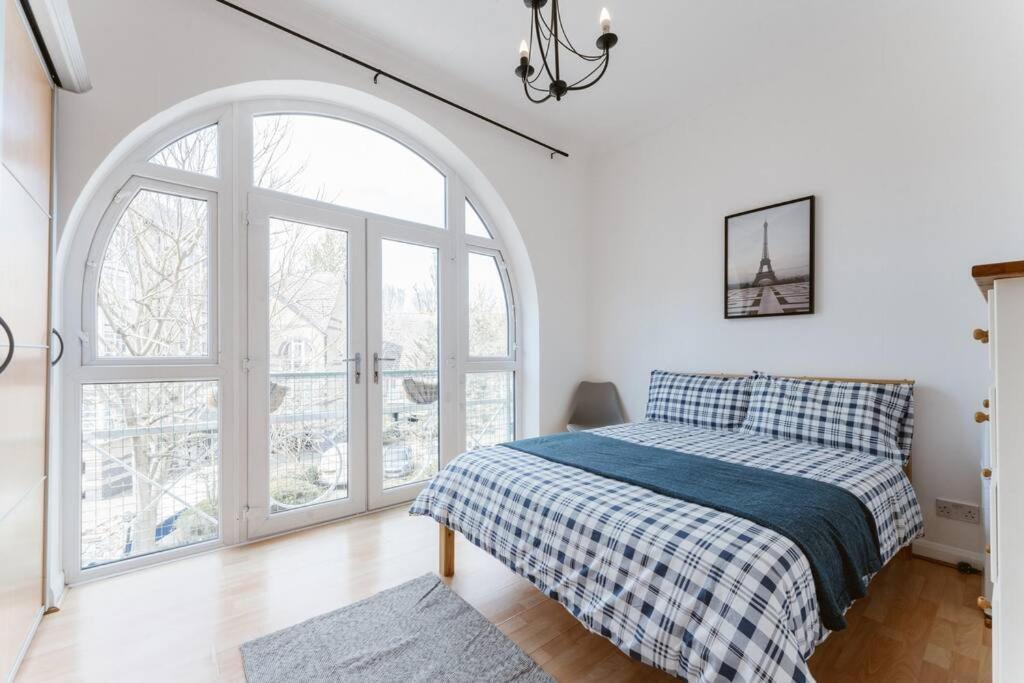 Comfortable Double Room For Your London Getaway Exterior photo